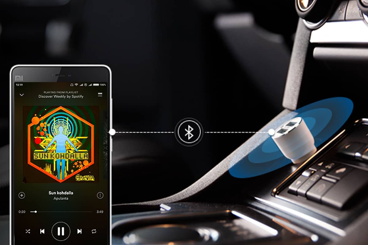 Kuuntele haluamaasi musiikkia ajaessasi autolla