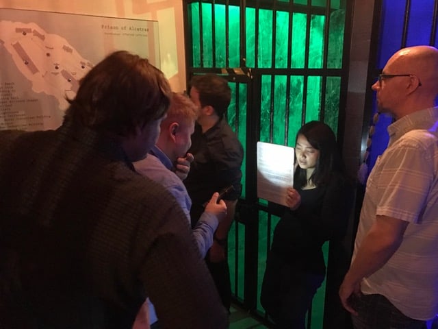 Vierailimme tiimin kanssa escape room -huoneessa ja koitimme ratkaista visaisia vihjeitä ja paeta mm. Alcatraz -vankilasta :)